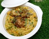 A picture of step 2 of Stir fry spaghetti.