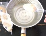 Foto langkah ke 2 dari resep Shiratake miso soup.