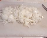Foto del paso 1 de la receta: Salsa de salchichas con tallarines
