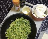 Foto del passaggio 2 della ricetta Sfogliatine alle zucchine