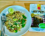 A picture of step 8 of How to Make 'Kao Pad Kana Chai' (Fried Rice with Preserved Mustard Greens) by Chada – Featuring Preserved Mustard Greens Slow-Cooked for 6 Hours as a Premium Ingredient.