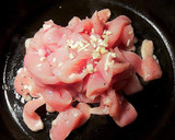 Foto del paso 13 de la receta: Tiras de pechuga de pollo en salsa de leche coco