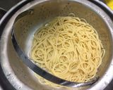 A picture of step 1 of Spaghetti Olio E Aglio With Chili Garlic.