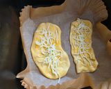 Sajtos fokhagymás tejfölös kovászos naan recept fázis 3 fotója