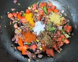 A picture of step 4 of Egg Kothu Parotta.