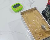 Foto langkah ke 10 dari resep Trio chocomoca batik cake.
