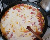 Sajtos-tejfölös tészta extrákkal recept fázis 3 fotója