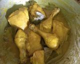 Foto langkah ke 6 dari resep Ayam Ungkep Bumbu Kuning Santan.