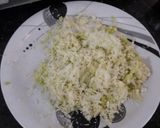 A picture of step 1 of Grated Cauliflower and green peas.