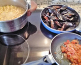 Foto del paso 2 de la receta: Potaje de garbanzos con mejillones