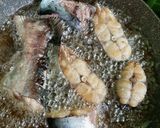 Foto langkah ke 2 dari resep Bothok Ikan Patin.