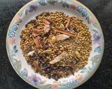 A picture of step 4 of Chivda Masala.