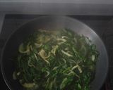 Foto del paso 2 de la receta: Espinacas con nata