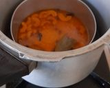 A picture of step 3 of Basanti Pulao.
