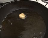 Foto langkah ke 2 dari resep Bakso Tengiri Goreng.