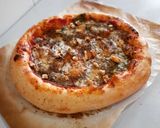 Foto del paso 8 de la receta: Pizza de gorgonzola, pesto y nueces