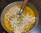 A picture of step 2 of Oats Bread Omelette.
