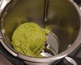 Foto del paso 2 de la receta: Pan de molde de espinacas o pan verde