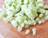 Une image de l'étape 2 de Salade de pâte saumon concombre 😋.