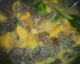 Foto langkah ke 1 dari resep Semur Daging Kentang.