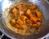 A picture of step 5 of Kodha Nu Shaak/Bhopda Chi Bhaji/Kaddu Ki Subji/Pumpkin Curry.