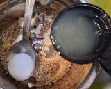 A picture of step 4 of UAE Tahini Sauce.