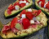 Sonkával és dióval sült avokádó recept fázis 3 fotója