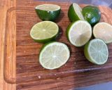 Une image de l'étape 4 de Boisson énergisante au gingembre, citron, menthe et épices (version 2).