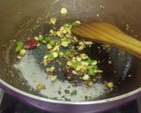 A picture of step 1 of Doodhi ka sabji.
