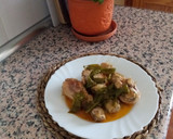 Foto del paso 7 de la receta: Muslitos de pollo con pimientos verdes de la huerta