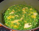 A picture of step 10 of Salmon and shrimp pie.