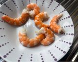 Foto del paso 1 de la receta: Pincho de Champis con langostinos y pan