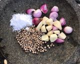 Foto langkah ke 3 dari resep Sup ayam rempah.