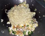 Foto langkah ke 3 dari resep Indomie goreng ala saya.