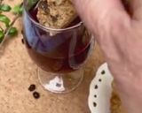 Foto del passaggio 6 della ricetta Vino di mirto