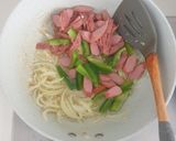 Foto langkah ke 3 dari resep Napolitan.