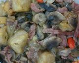 Foto langkah ke 5 dari resep Tumis jamur champignons.