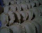 Foto langkah ke 8 dari resep Karipap Pusing/CurryPuff/ Pastel Malaysia.