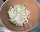 Une image de l'étape 6 de Farce à l'oseille, persil, ail, et oignon (pour poissons).
