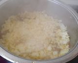 Foto del paso 2 de la receta: Pollo en amarillo con almendras y guisantes