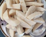A picture of step 1 of Schezwan idli.