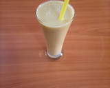 A picture of step 3 of Banana Smoothie.