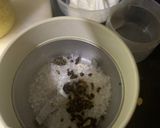A picture of step 2 of Steamed and fried Sawaiyyan.