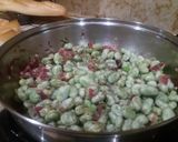 Foto del paso 4 de la receta: Habas con Jamón y Huevo "Poché"