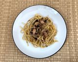 A picture of step 6 of Tuna Mushroom Linguine.