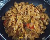 A picture of step 5 of Farfalle Pasta With Red Sauce.