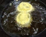 A picture of step 5 of Cheese Burst vada pav.