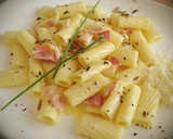 Foto del paso 12 de la receta: Rigatoni con bacon en salsa carbonara trufada