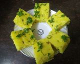 A picture of step 7 of Tadka dhokla.