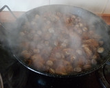 Foto del paso 8 de la receta: Conejo con rebollones (níscalos) y caracoles